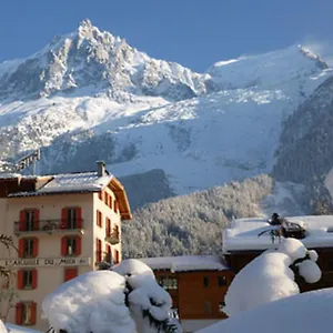 aiguille-du-midi.hotels-rhonealpes.com/